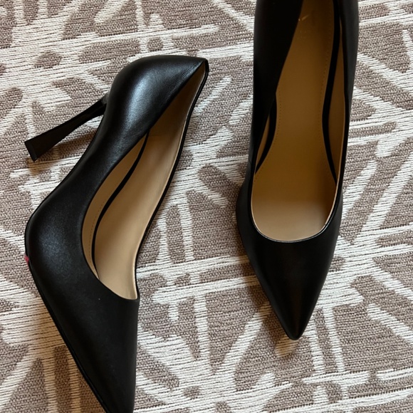 Marc Fisher high heels NWOT - Picture 2 of 3